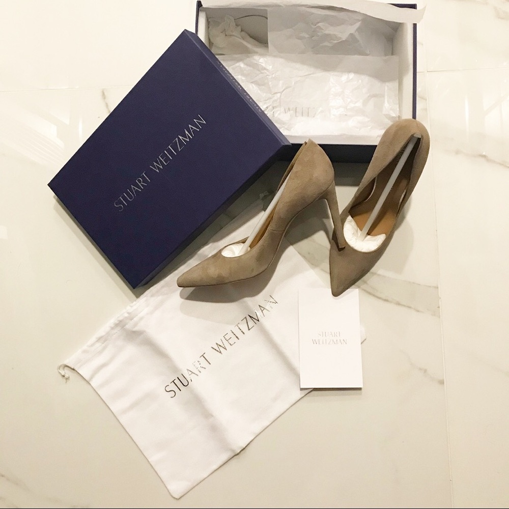 Stuart Weitzman Legend Pump